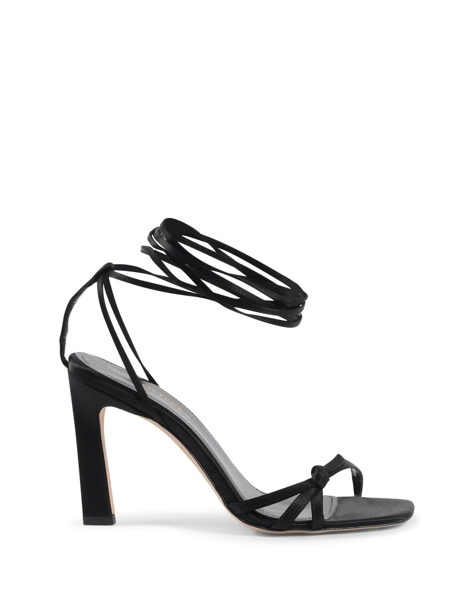 Dee Ocleppo Schwarze Sandalen mit Satinriemen