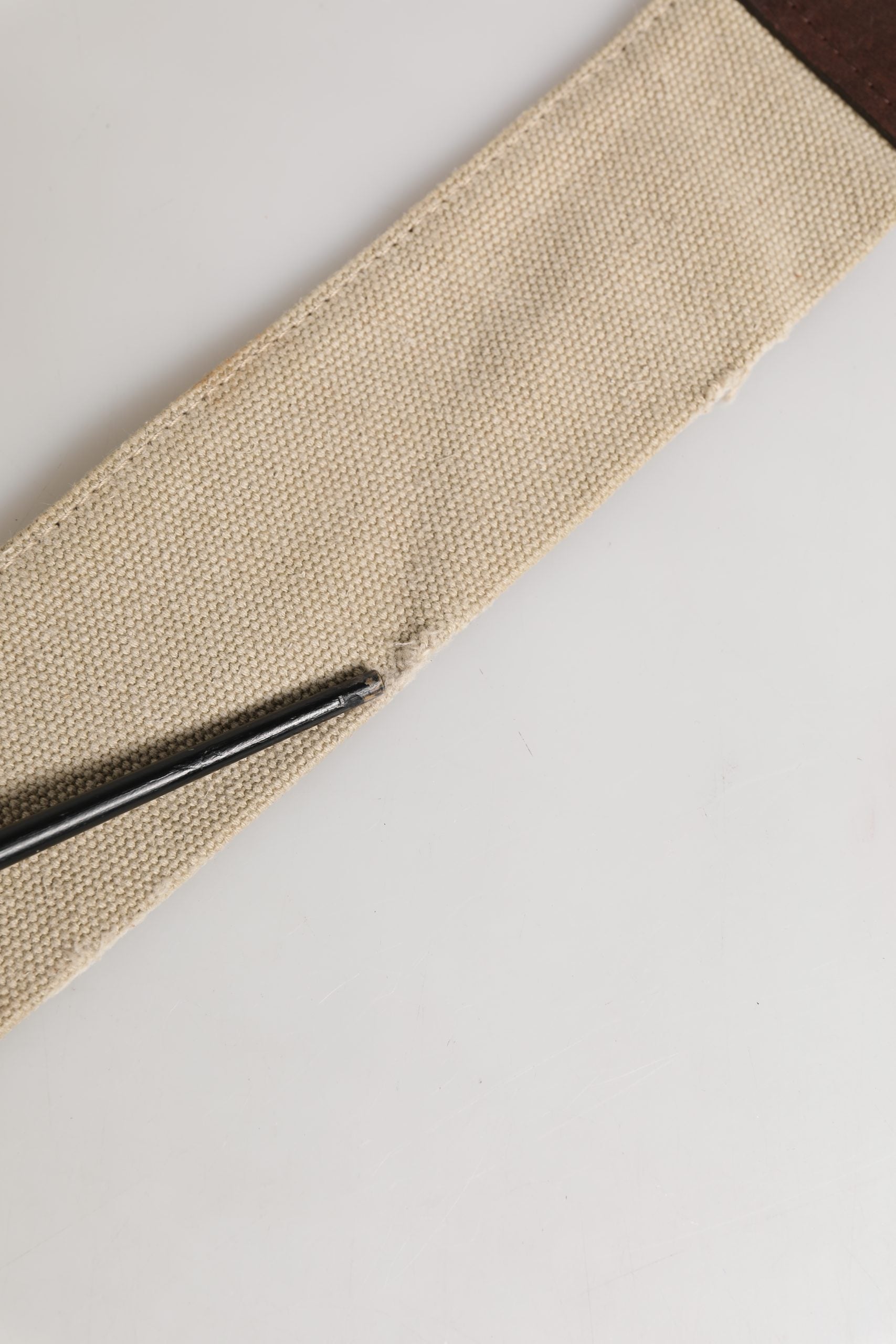 Ermanno Scervino Beige-brauner Leder-Canvas-Gürtel mit Metallschnalle