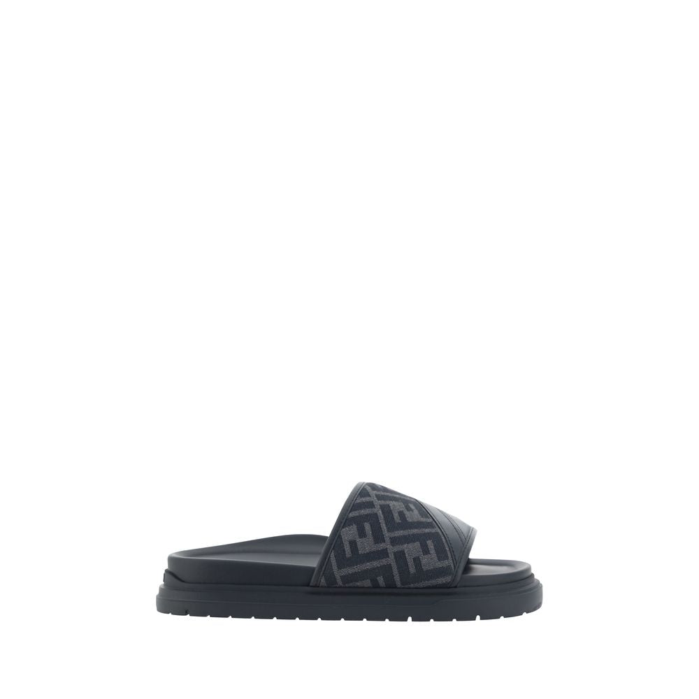 Fendi Graue Stoff-Sandalen