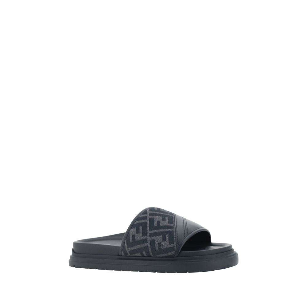 Fendi Graue Stoff-Sandalen