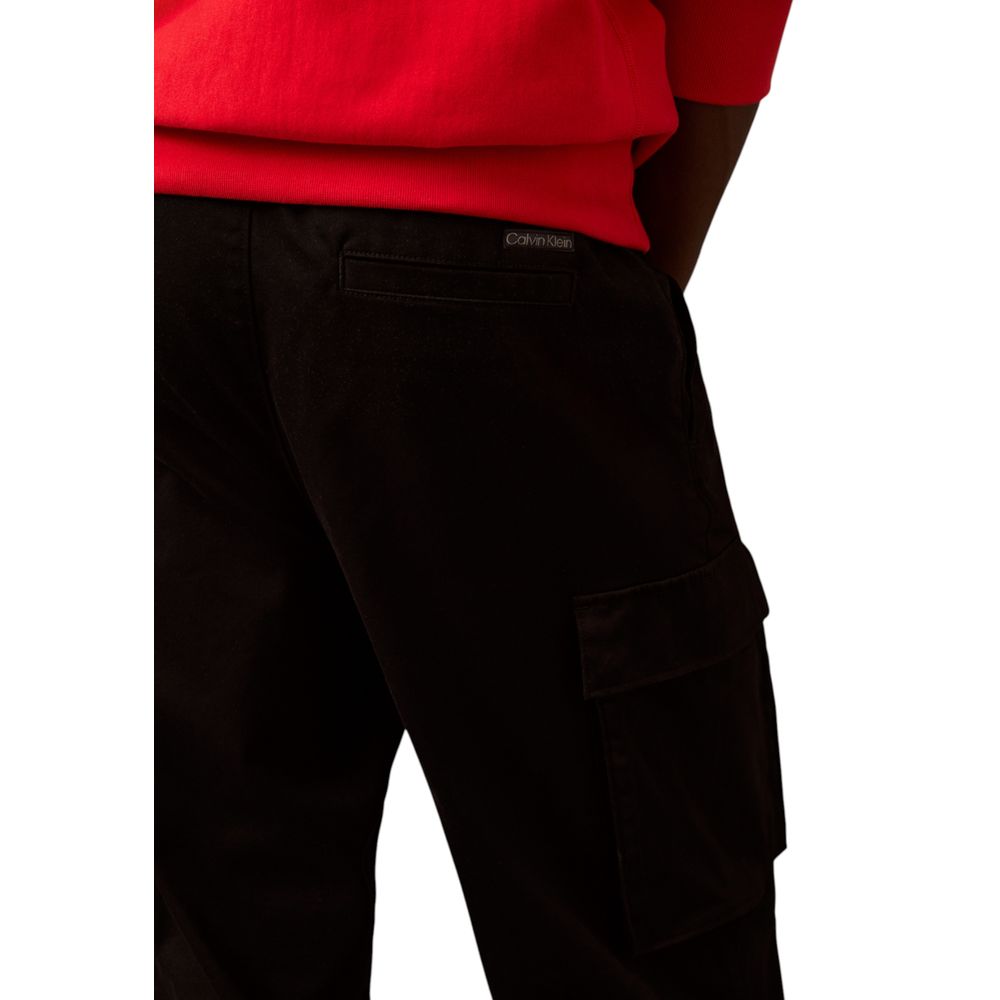 Calvin Klein Jeans Schwarze Cargohose aus Baumwolle