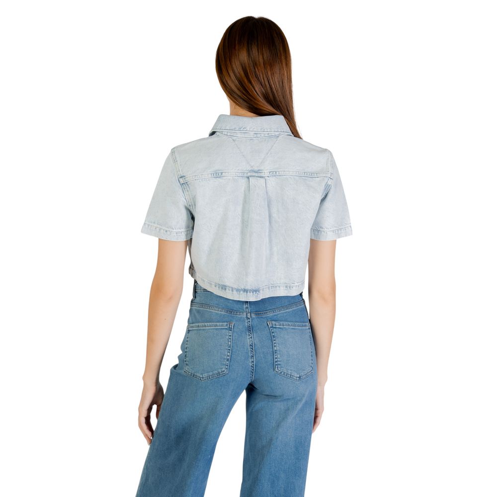 Tommy Hilfiger Jeans Hellblaues Kurzarmhemd aus recycelter Baumwolle