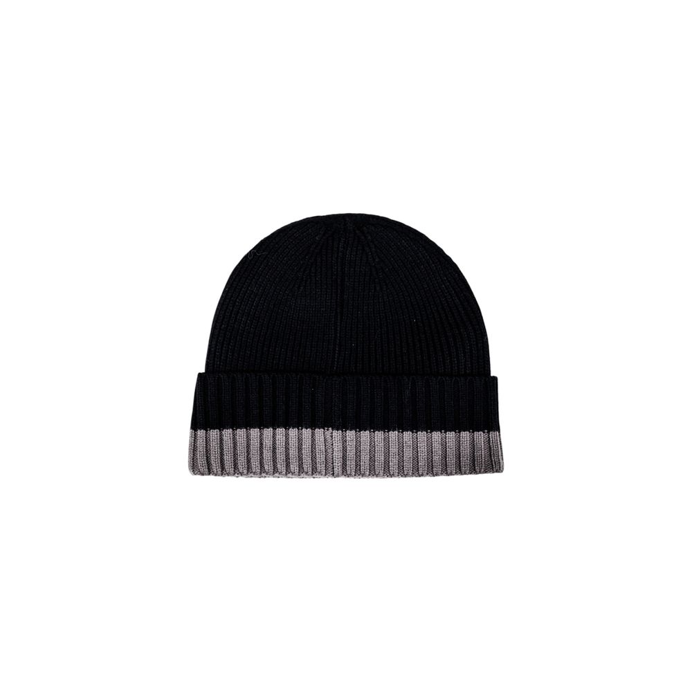 Armani Exchange Zweifarbige Marabou-Mütze (Baseballkappe)
