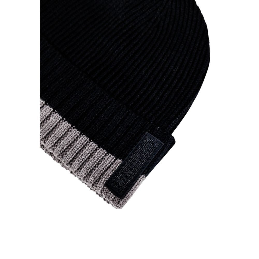 Armani Exchange Zweifarbige Marabou-Mütze (Baseballkappe)
