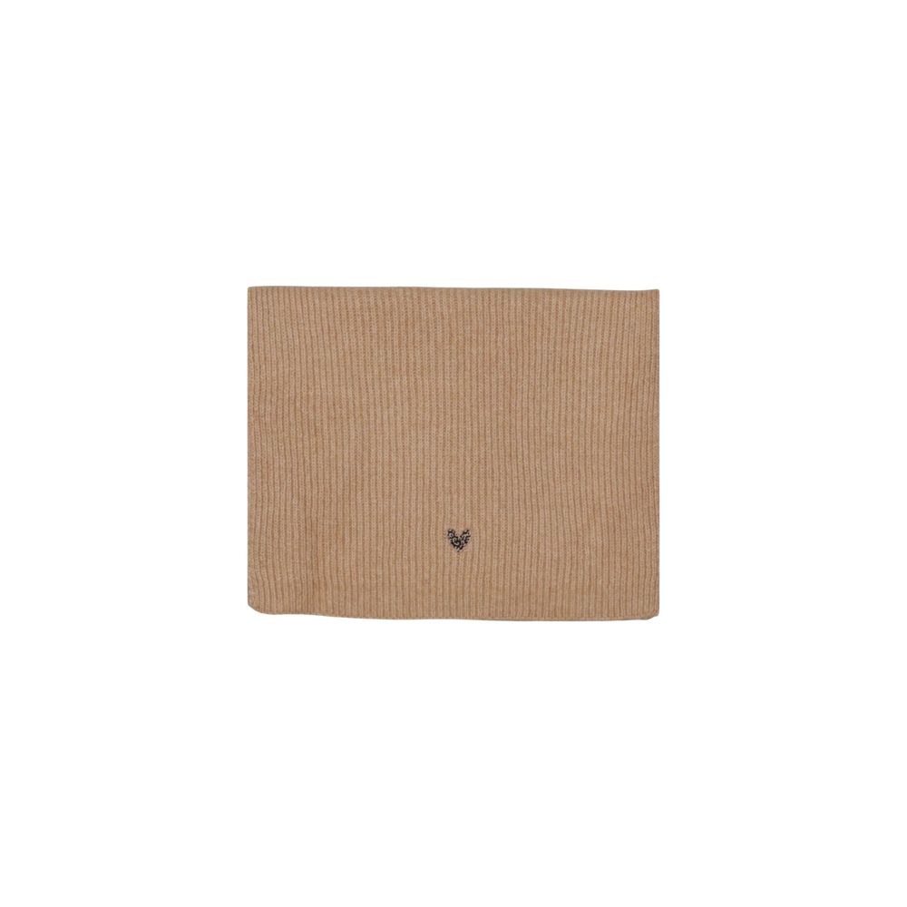 Pieces Beiger Schal aus recyceltem Polyester
