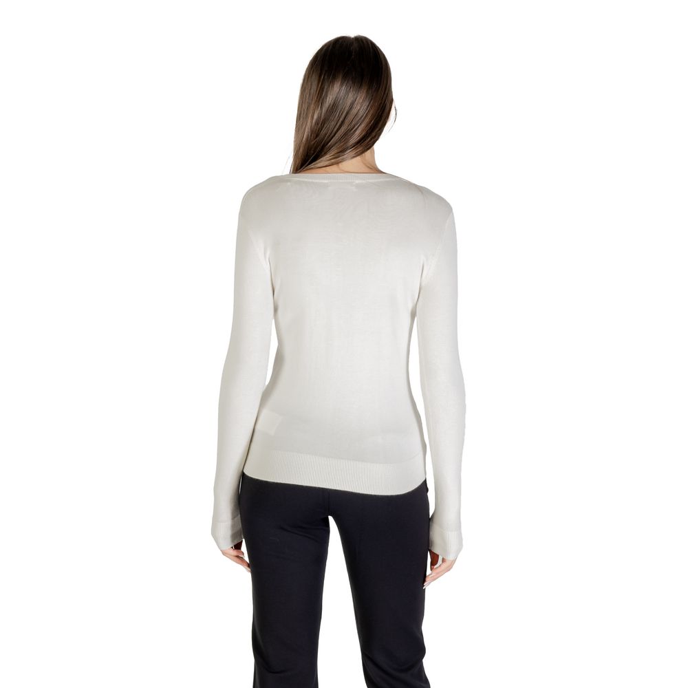 Guess Cremefarbener Sweatshirt aus Viskose