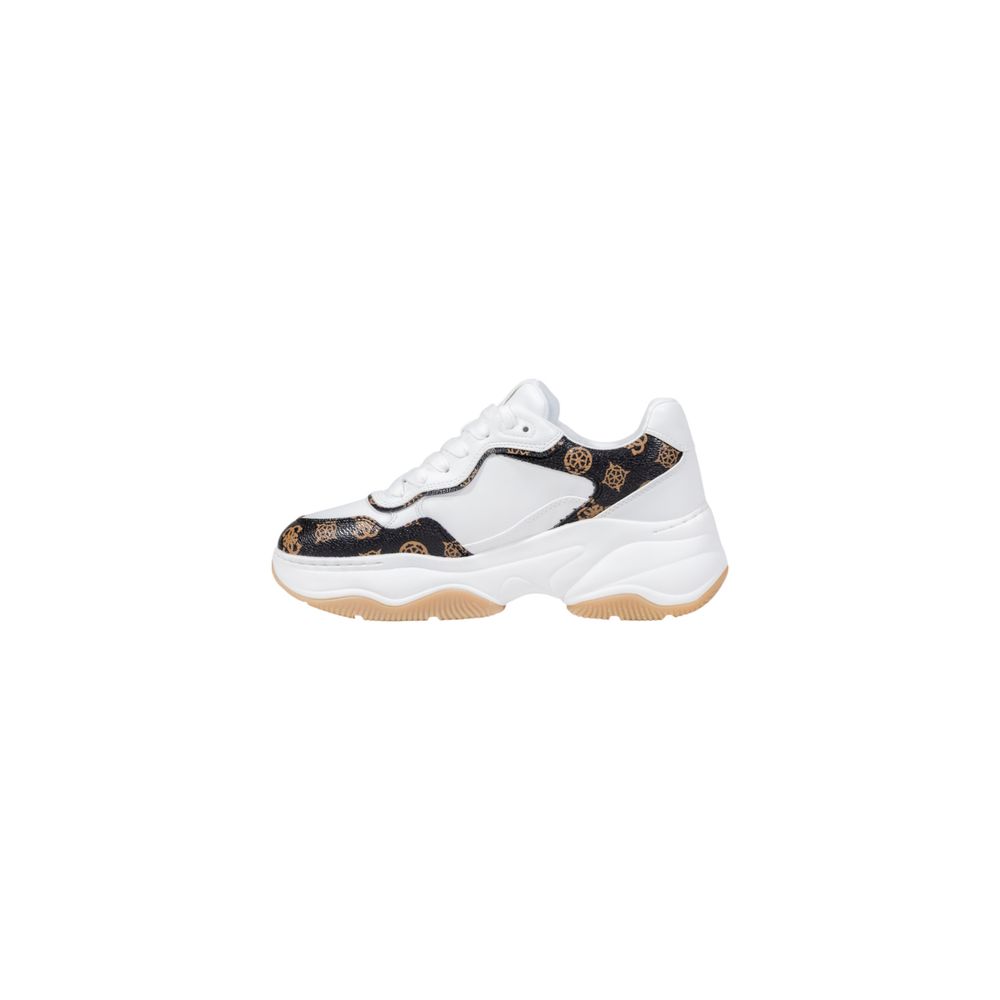 Guess Weiße Chunky Sneaker aus Polyethylen