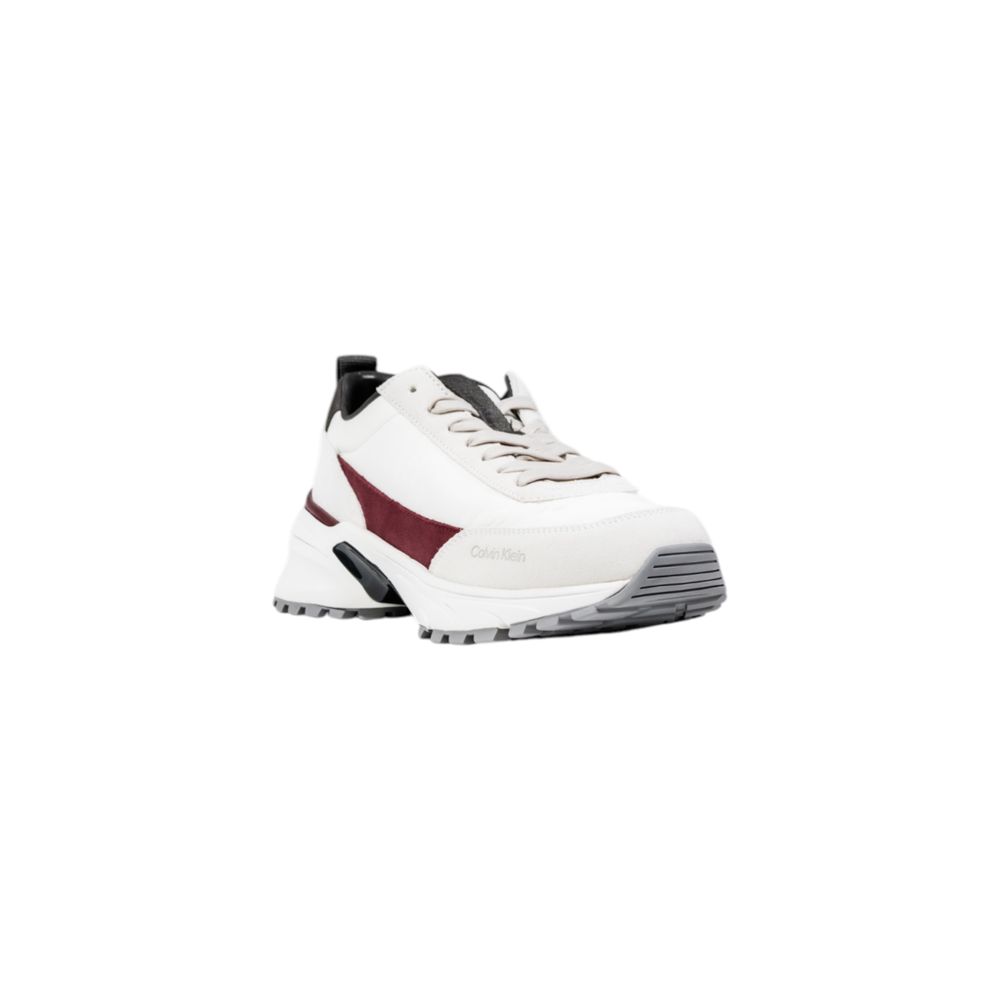 Calvin Klein Cremefarbene Wildleder-Sneaker mit klobiger Sohle