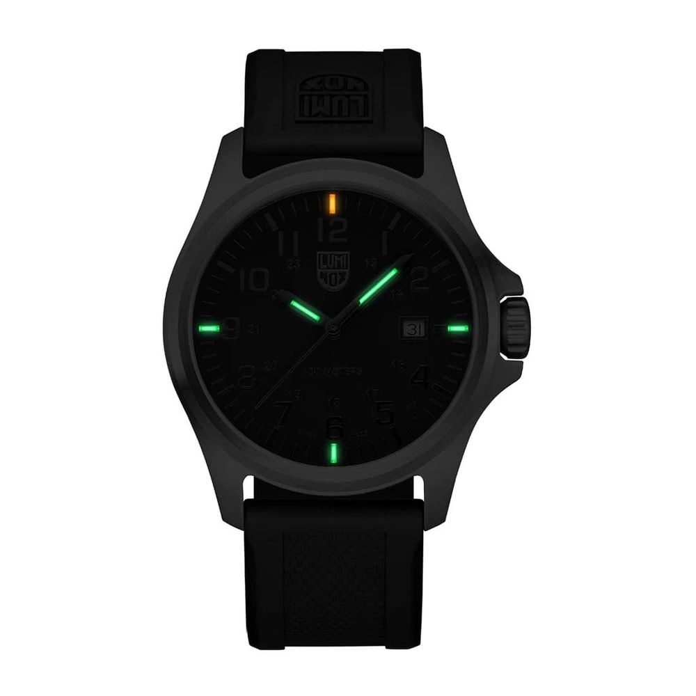 Luminox Schwarze Sportuhr aus Harz