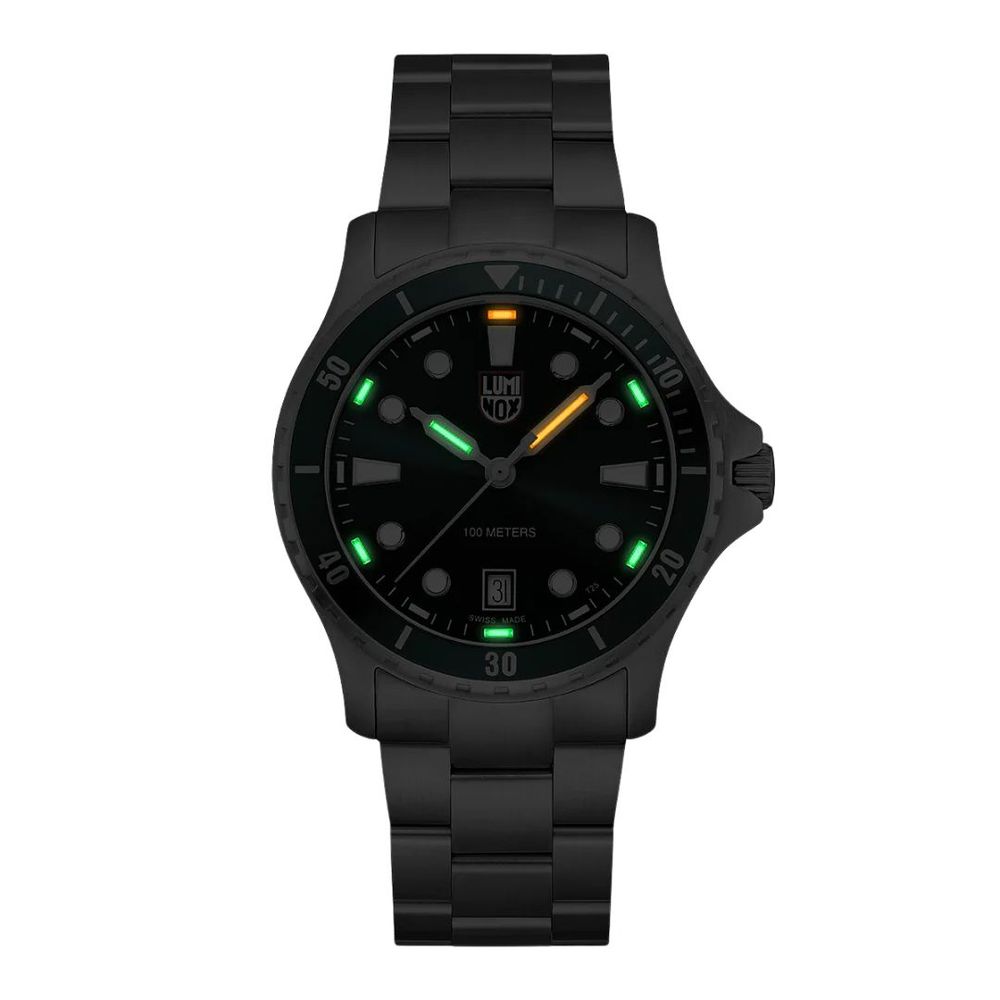 Luminox Graue Sportuhr aus Edelstahl