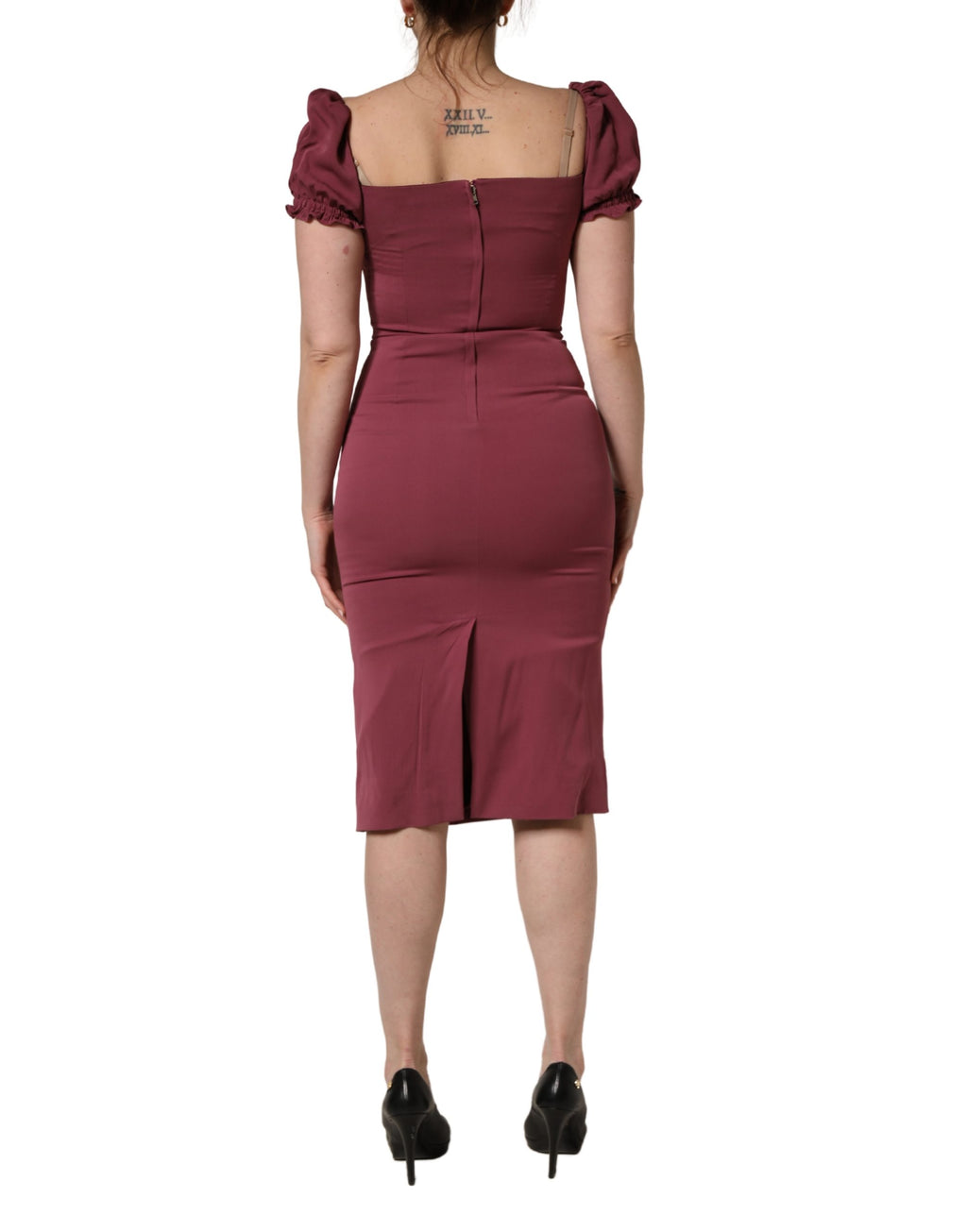 Dolce & Gabbana Maroonfarbenes Seidenkleid mit Herzausschnitt und Midi-Länge