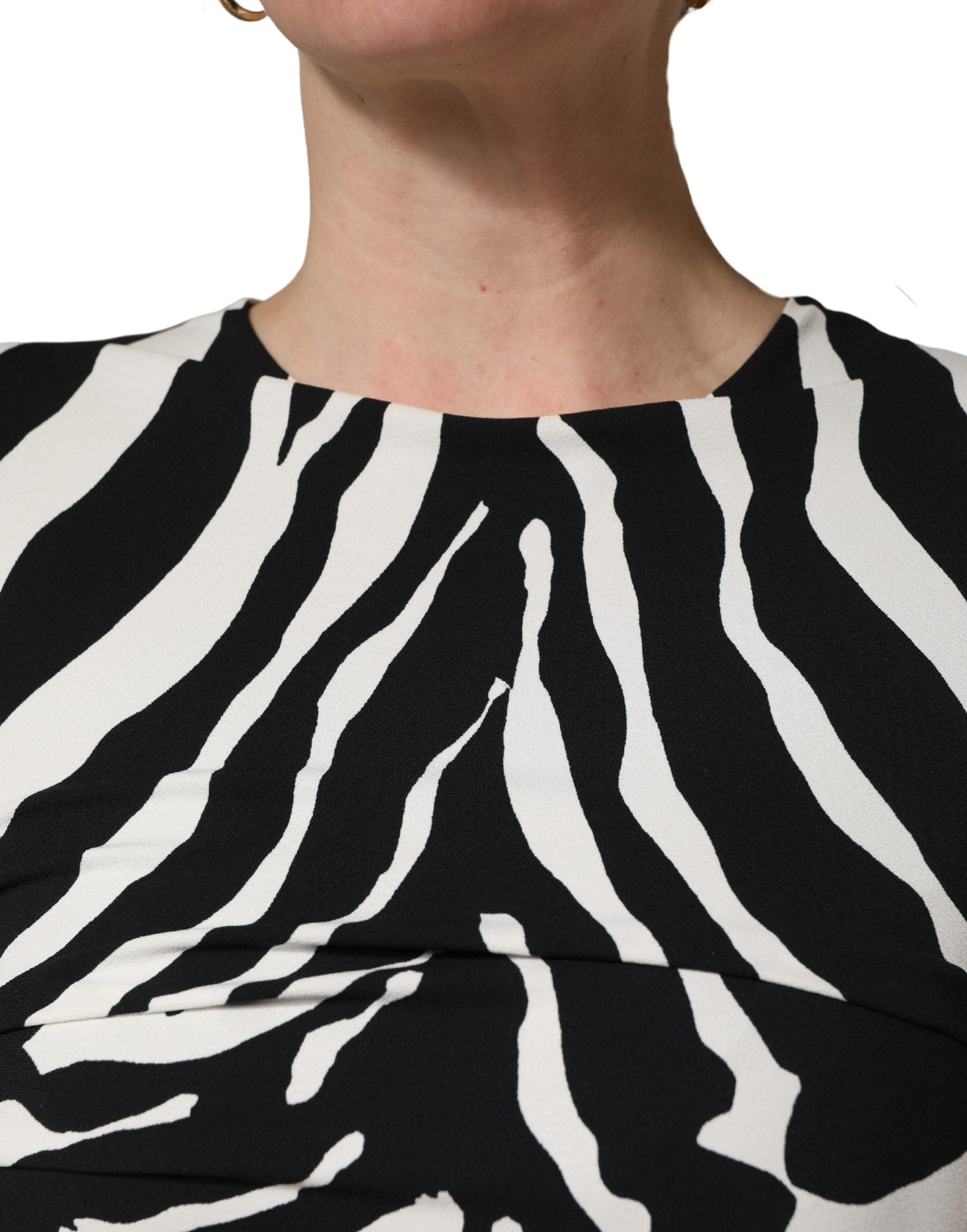 Dolce & Gabbana Kleid aus schwarzem und weißem Zebra-Cady in Wadenlänge