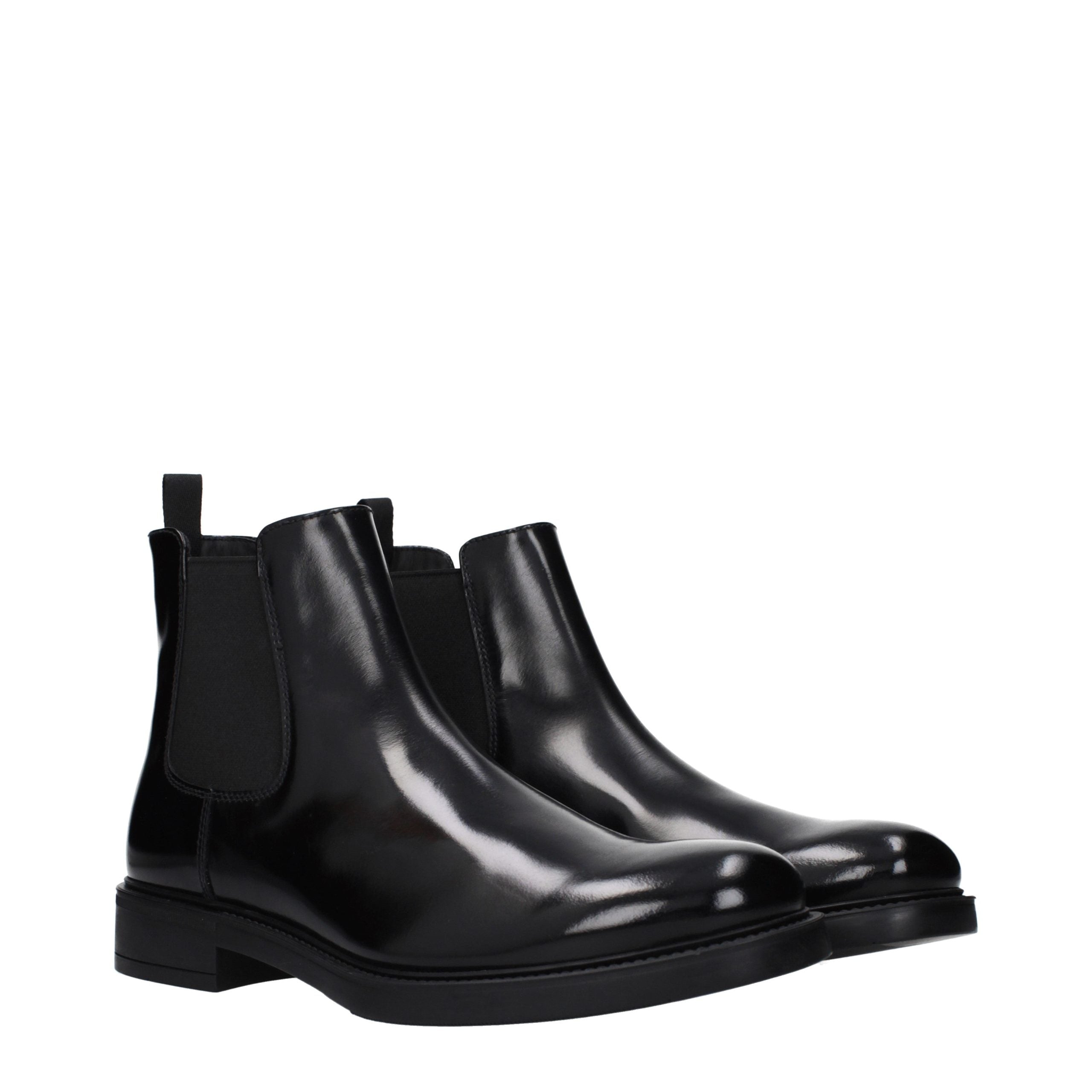 Prada Schwarze Leder-Stiefeletten