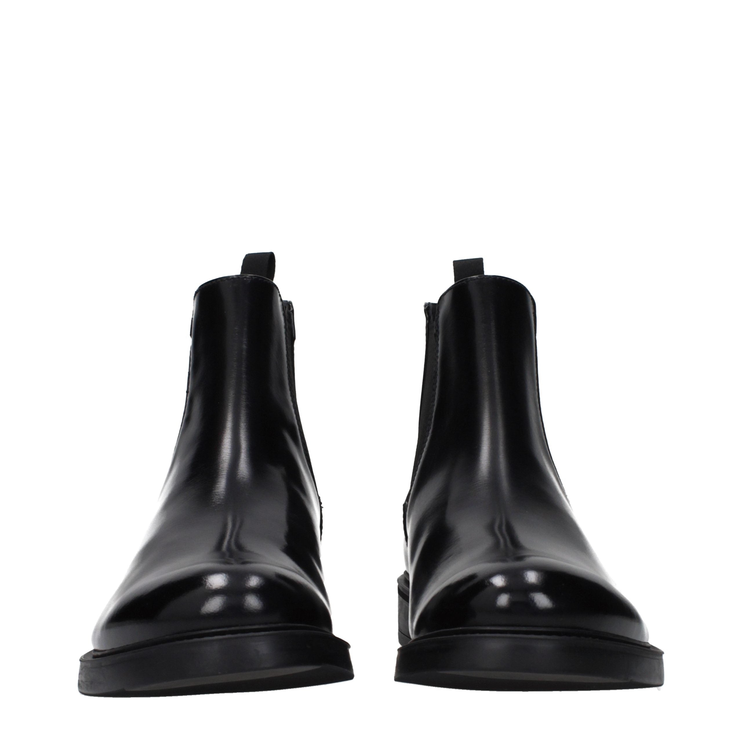 Prada Schwarze Leder-Stiefeletten