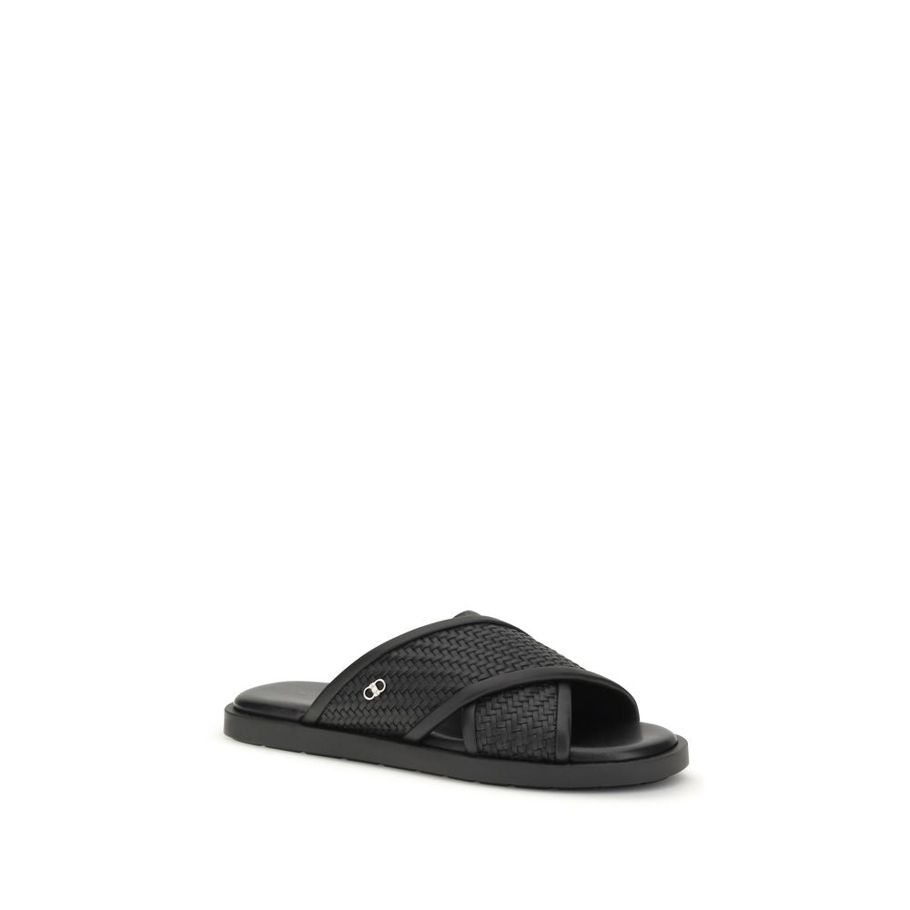 Ferragamo Schwarze Bos Taurus Kalbsleder flache Sandalen