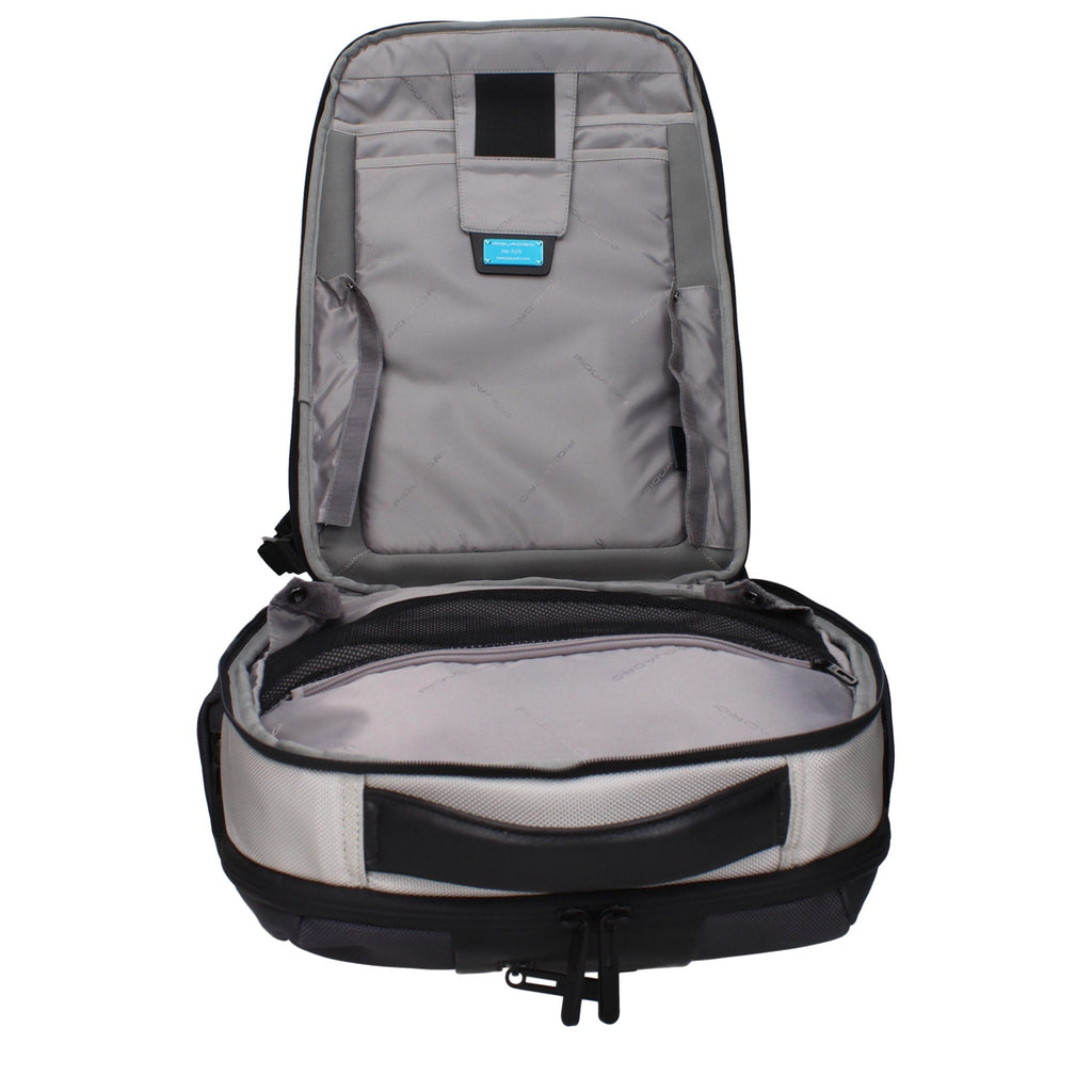 Piquadro Grauer Rucksack aus recyceltem Nylon