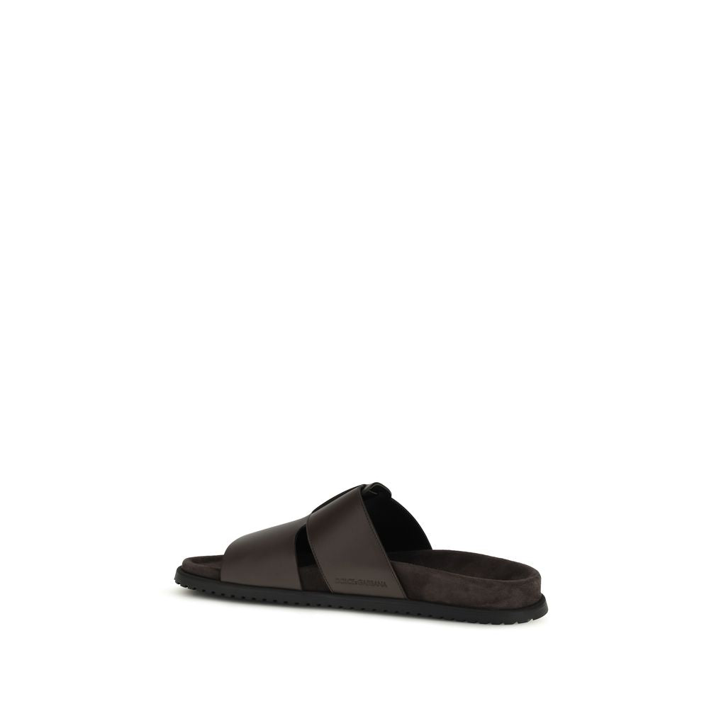 Dolce & Gabbana Braune Kalbsleder-Sandalen Bos Taurus