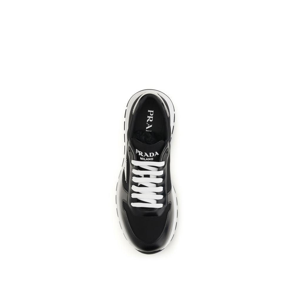 Prada Schwarze Sneaker aus recyceltem Polyamid