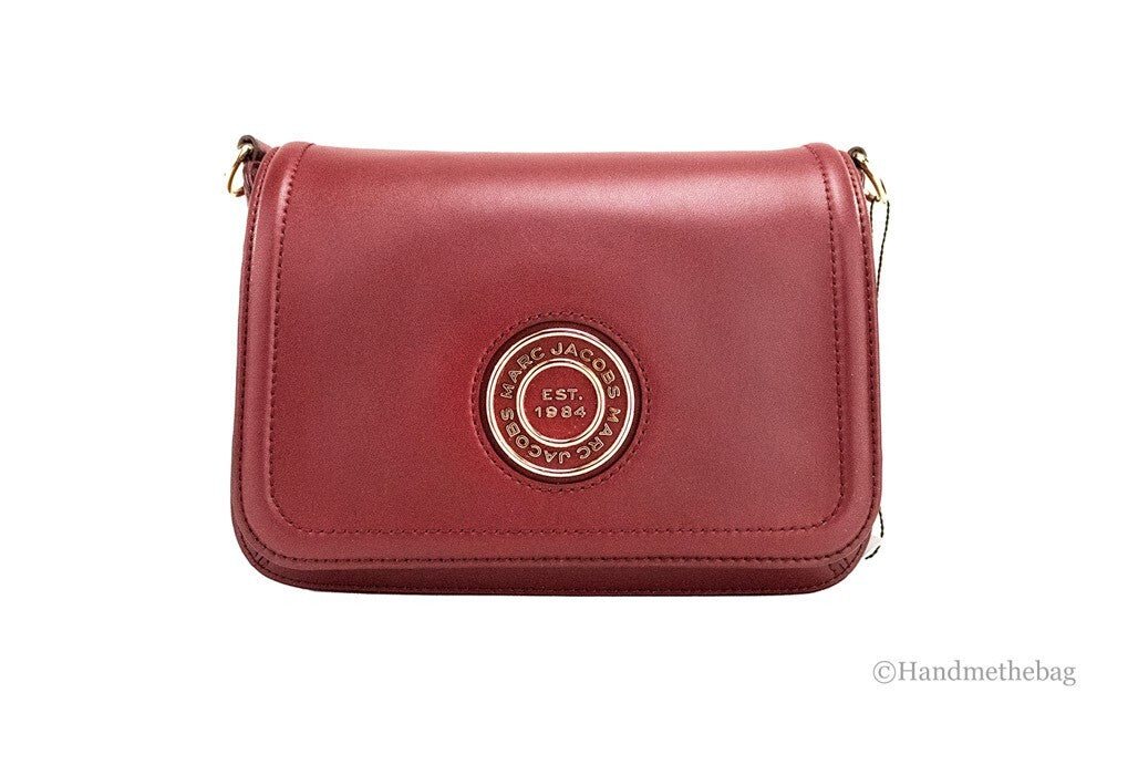 Marc Jacobs Medium Metal Signet Syrah Glattleder Umhängetasche mit Überschlag