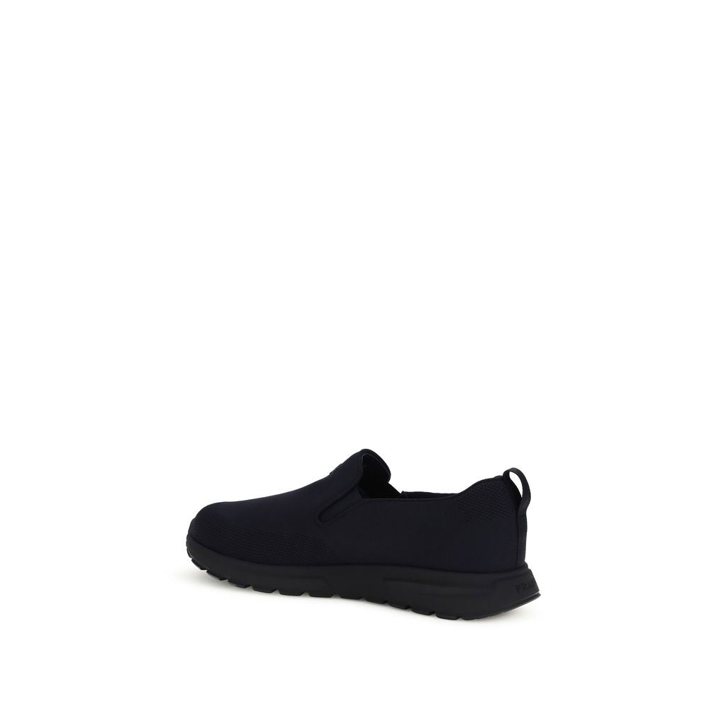 Prada Blaue Low-Top-Sneaker aus recyceltem Polyamid