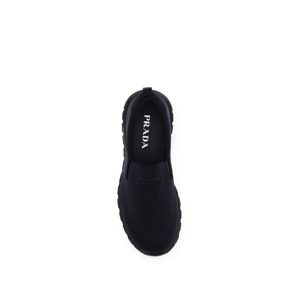Prada Blaue Low-Top-Sneaker aus recyceltem Polyamid