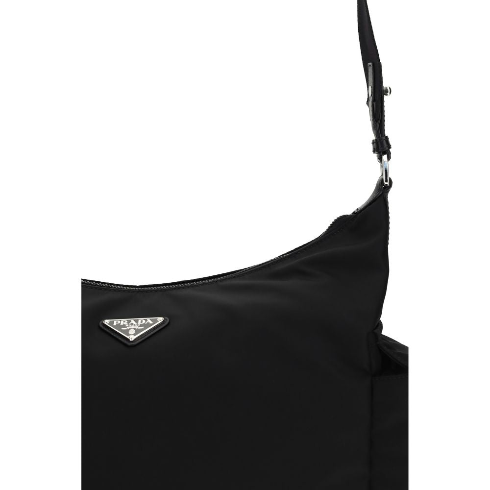 Prada Schwarze Schultertasche aus recyceltem Polyamid