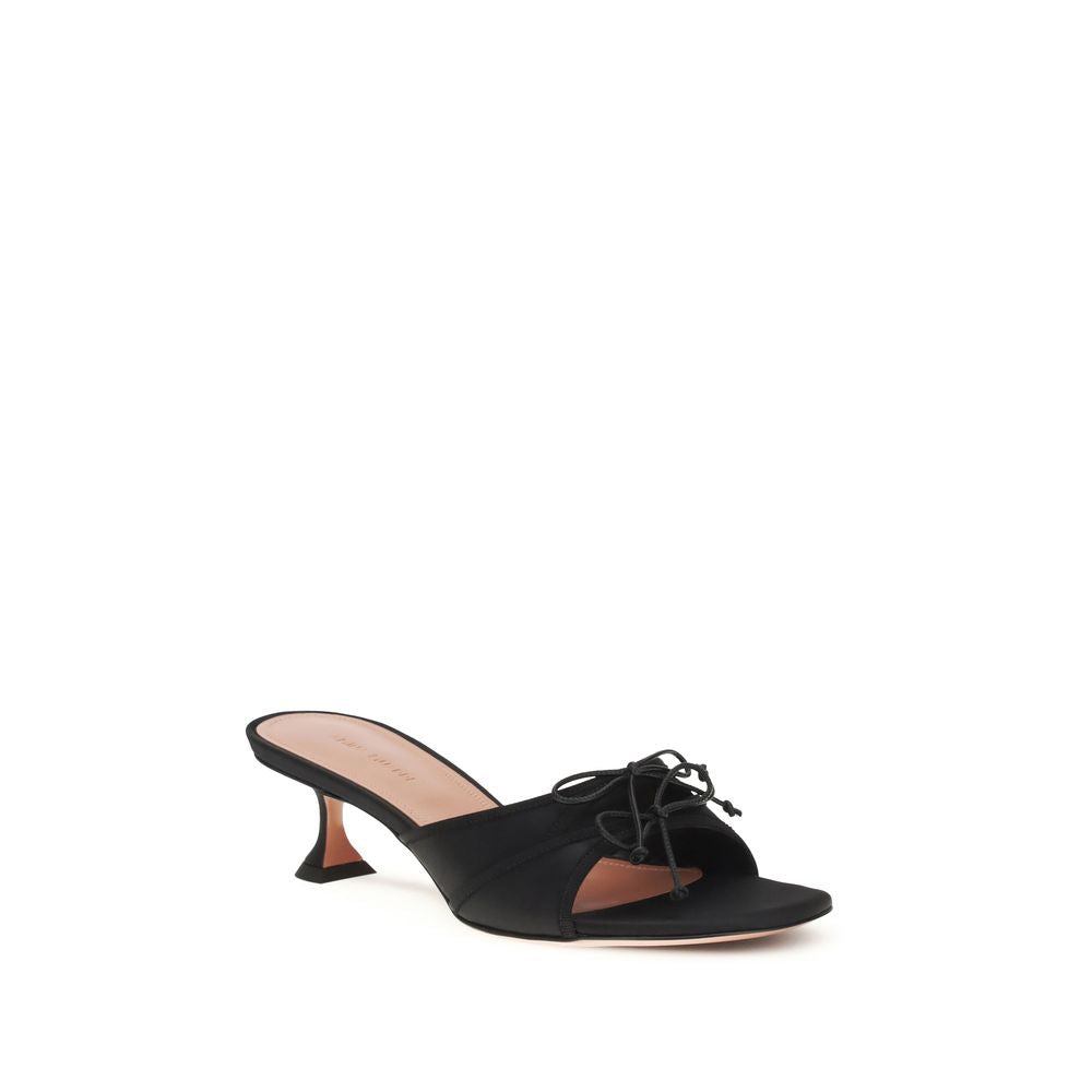 Amina Muaddi Schwarze Sandalen aus Seide