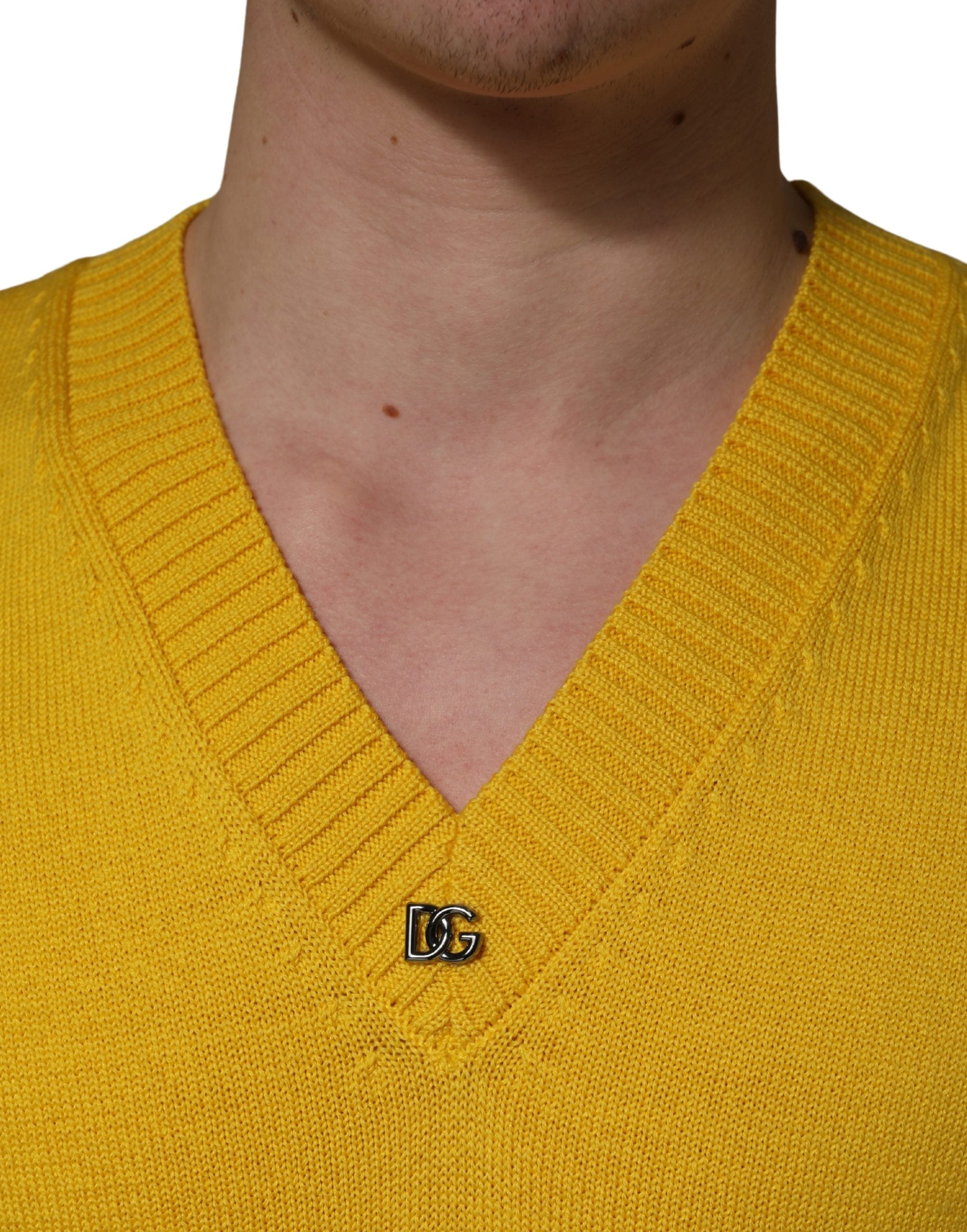 Dolce & Gabbana Wollstrick-Pullover mit V-Ausschnitt, Gelb