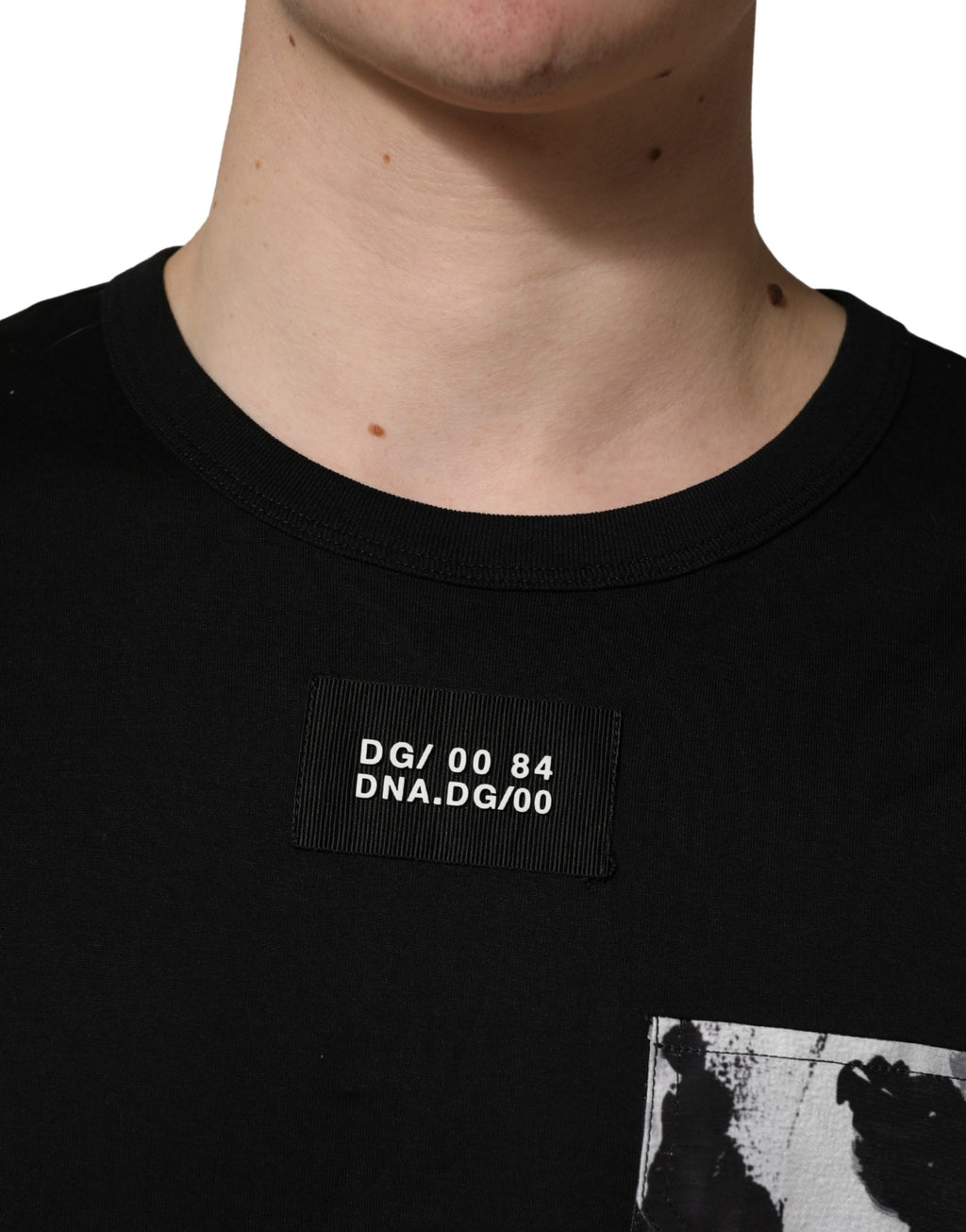 Dolce & Gabbana Schwarzes Oversize-T-Shirt mit Camouflage-Tasche