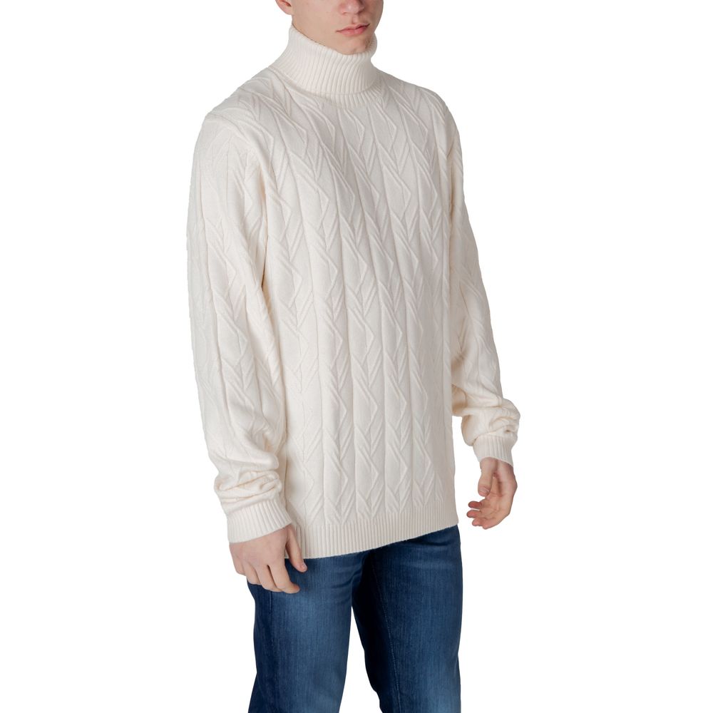 In My Hood Cremefarbener Rollkragenpullover aus Polyester