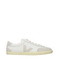 Veja Weiße Low-Top-Sneaker aus Leder