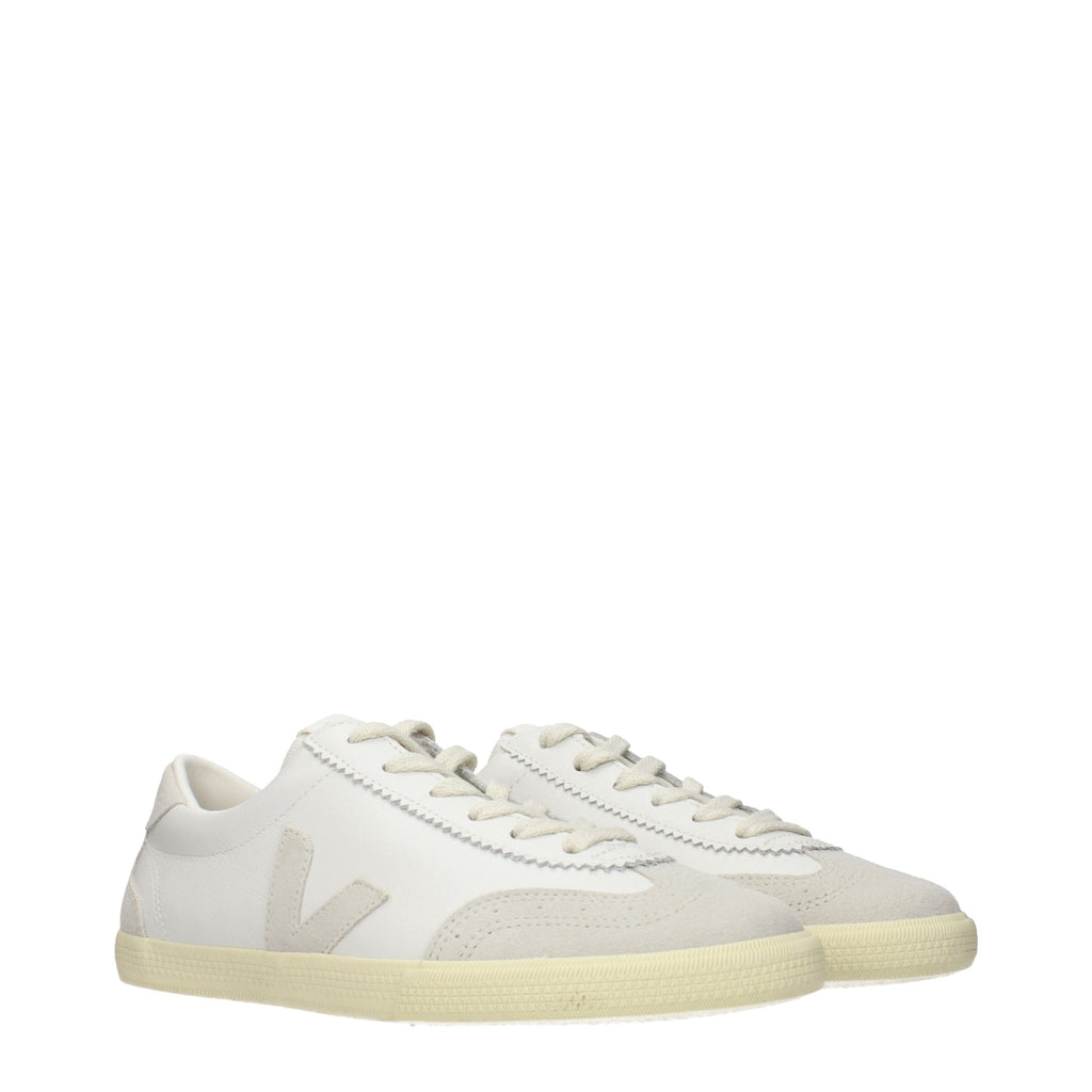 Veja Weiße Low-Top-Sneaker aus Leder