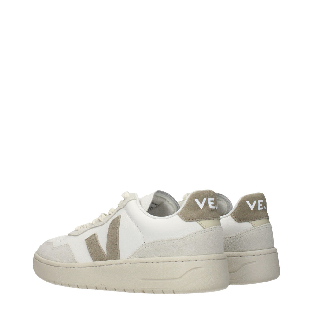 Veja Weiße Low-Top-Sneaker aus Leder