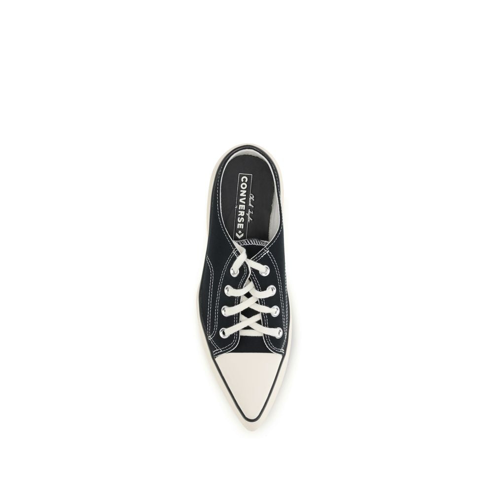 Converse Schwarze Low-Top-Sneaker aus Stoff