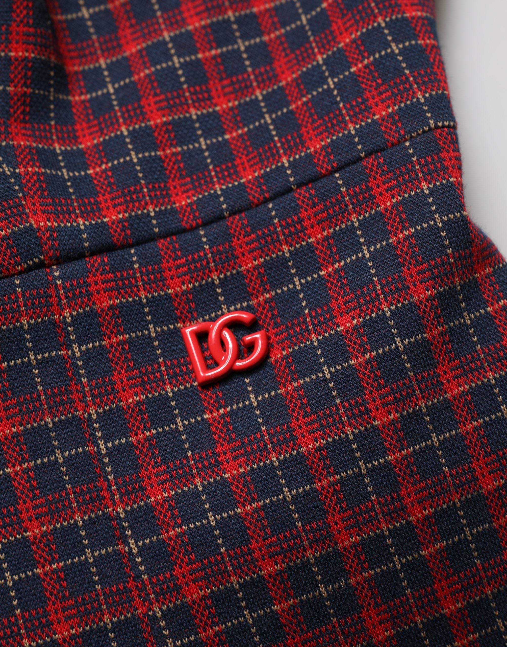 Dolce & Gabbana Kurzes Etuikleid mit kurzen Ärmeln und rot-schwarzem Karomuster