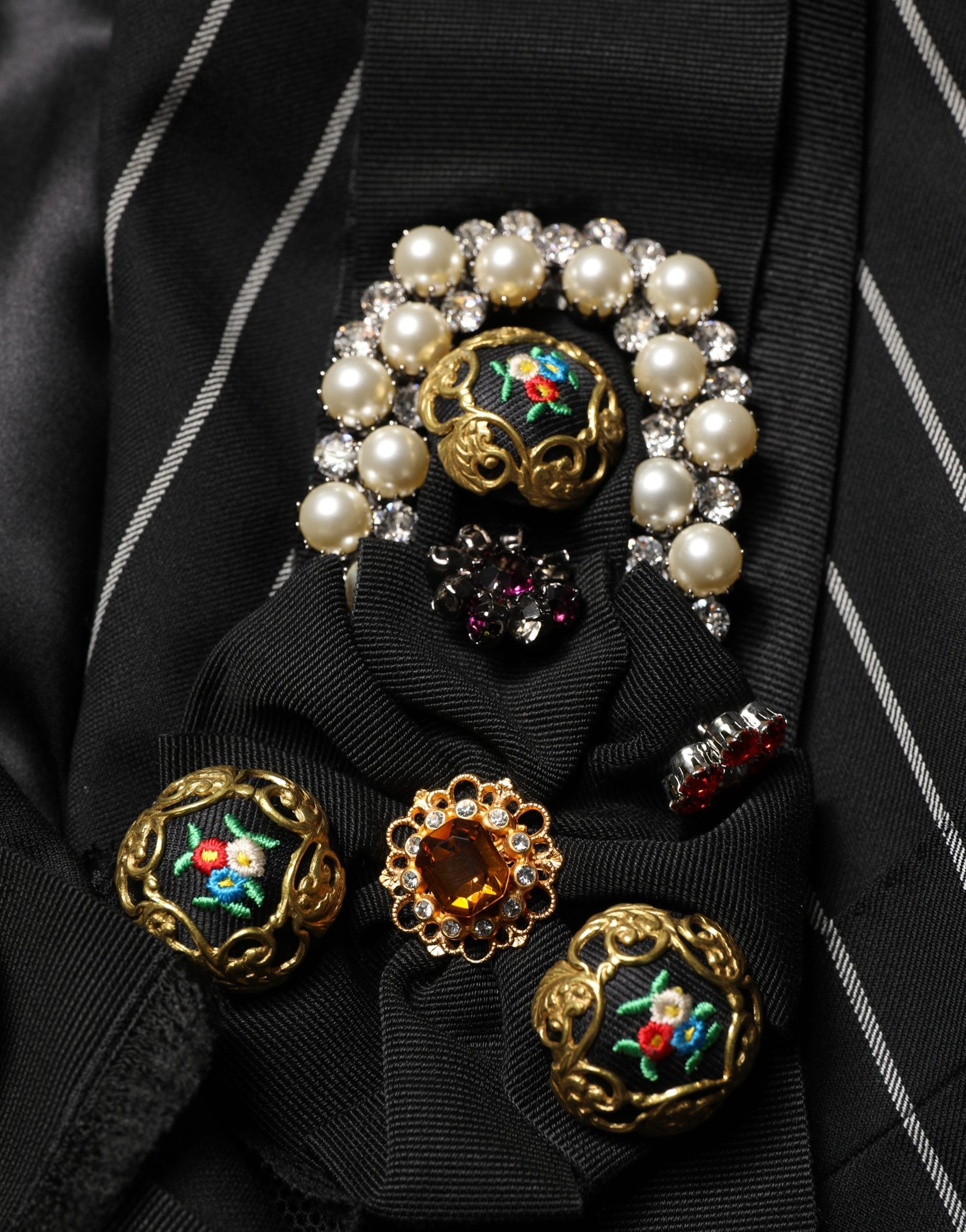 Dolce & Gabbana Schwarzer Nadelstreifen-Blazer im Double-Breasted-Stil