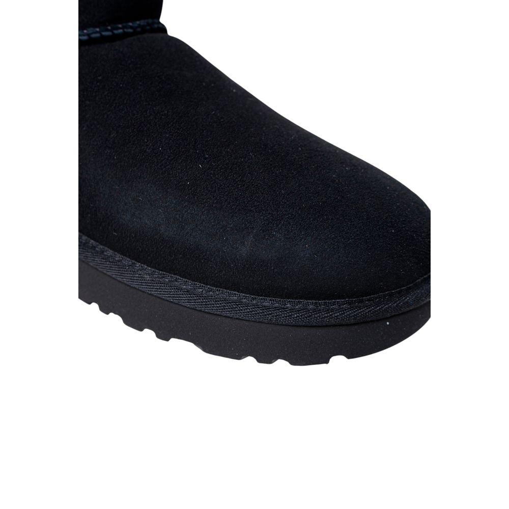 UGG Schwarze Ankle Boots aus Wildleder