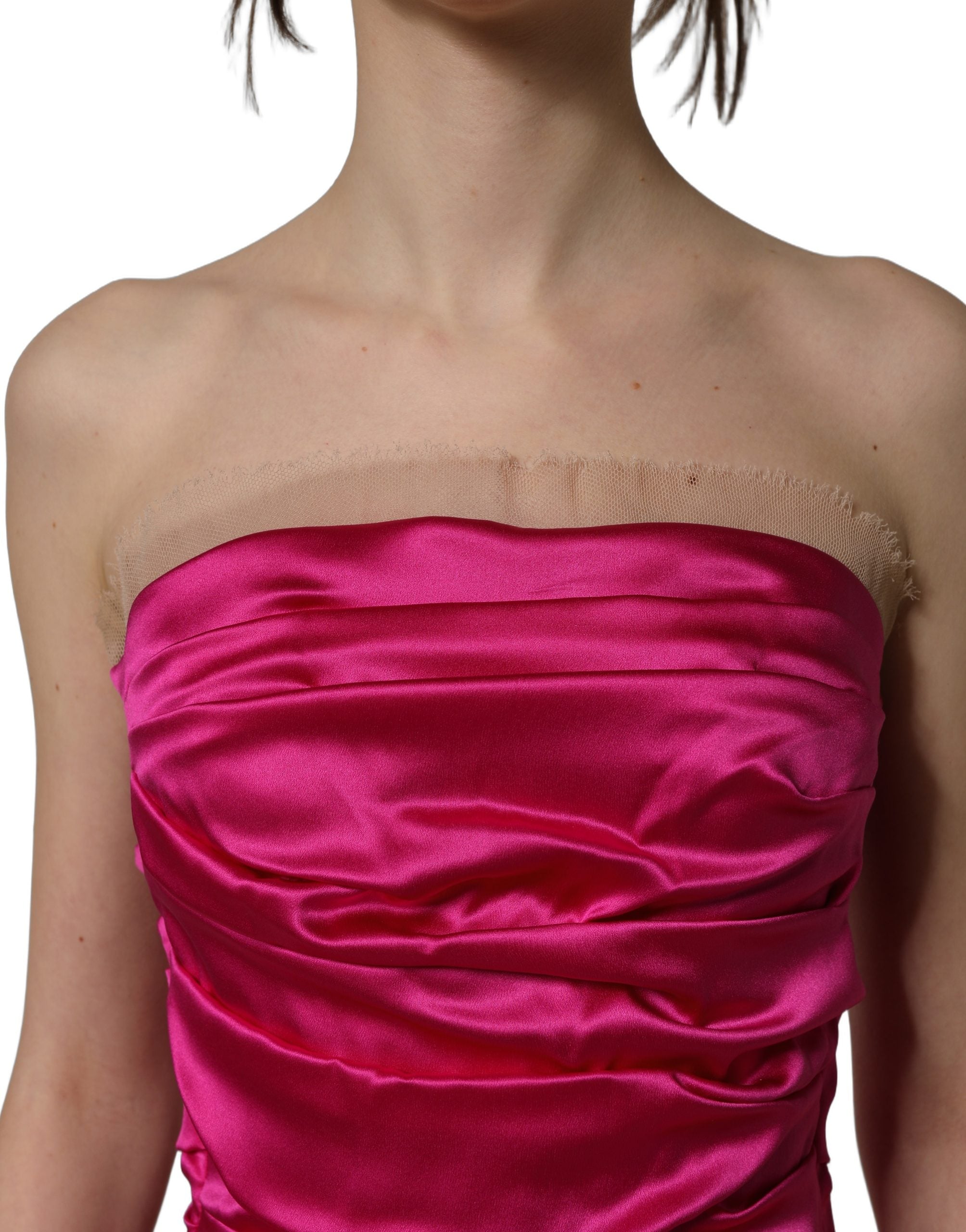 Dolce & Gabbana Trägerloses Ballkleid aus Satin in Knallpink mit Raffungen