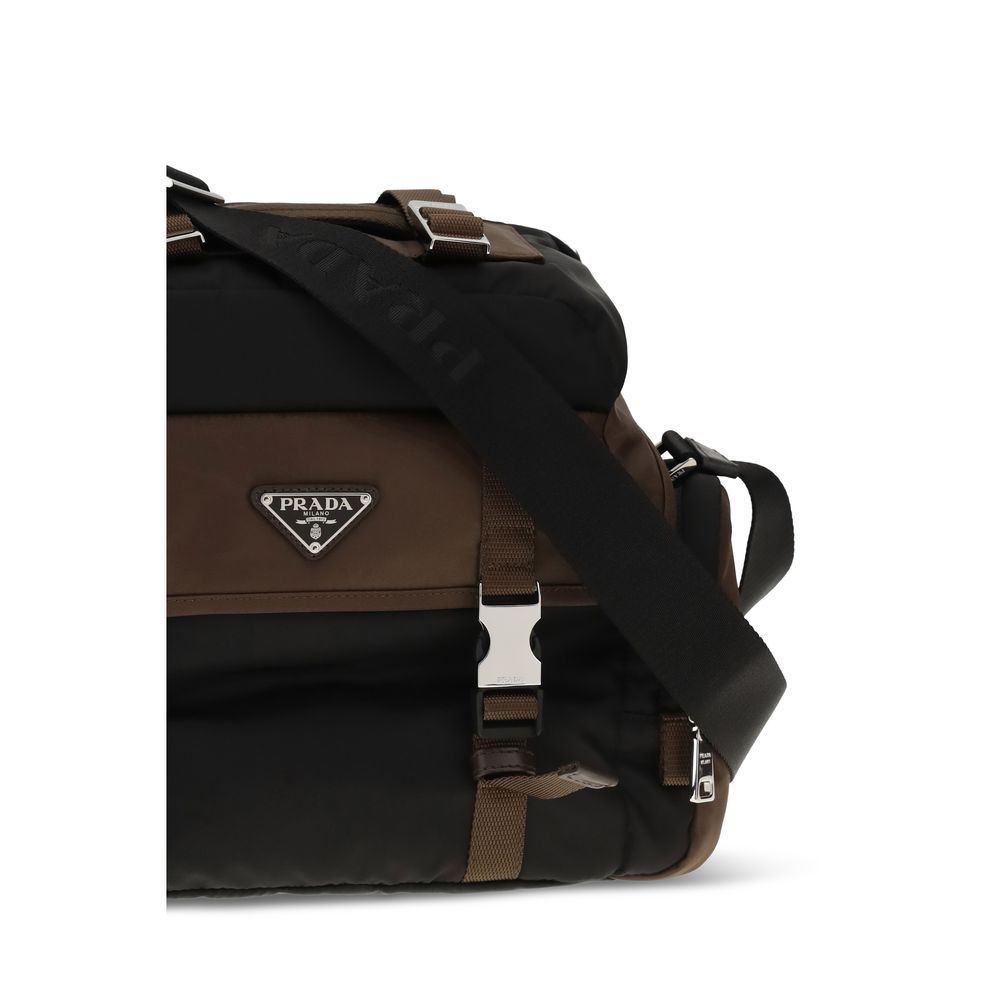 Prada Braune Schultertasche aus recyceltem Polyamid
