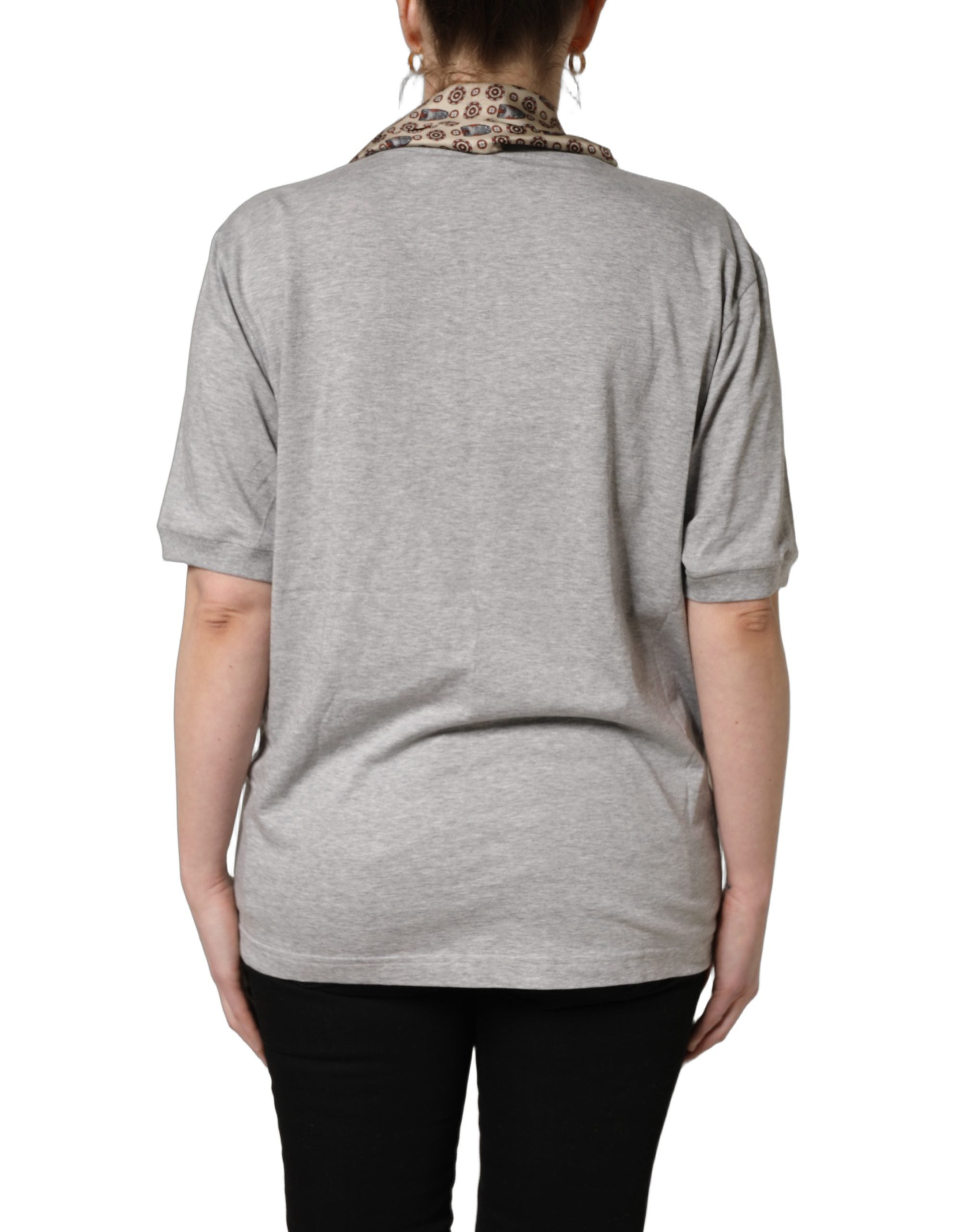 Dolce & Gabbana Graues Baumwoll-T-Shirt mit V-Ausschnitt und Seidenschal-Detail