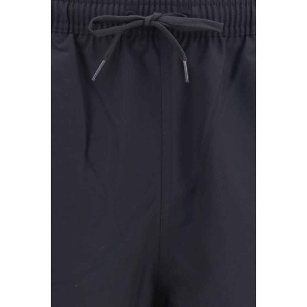 Fred Perry Schwarze Kleidung aus recyceltem Polyester