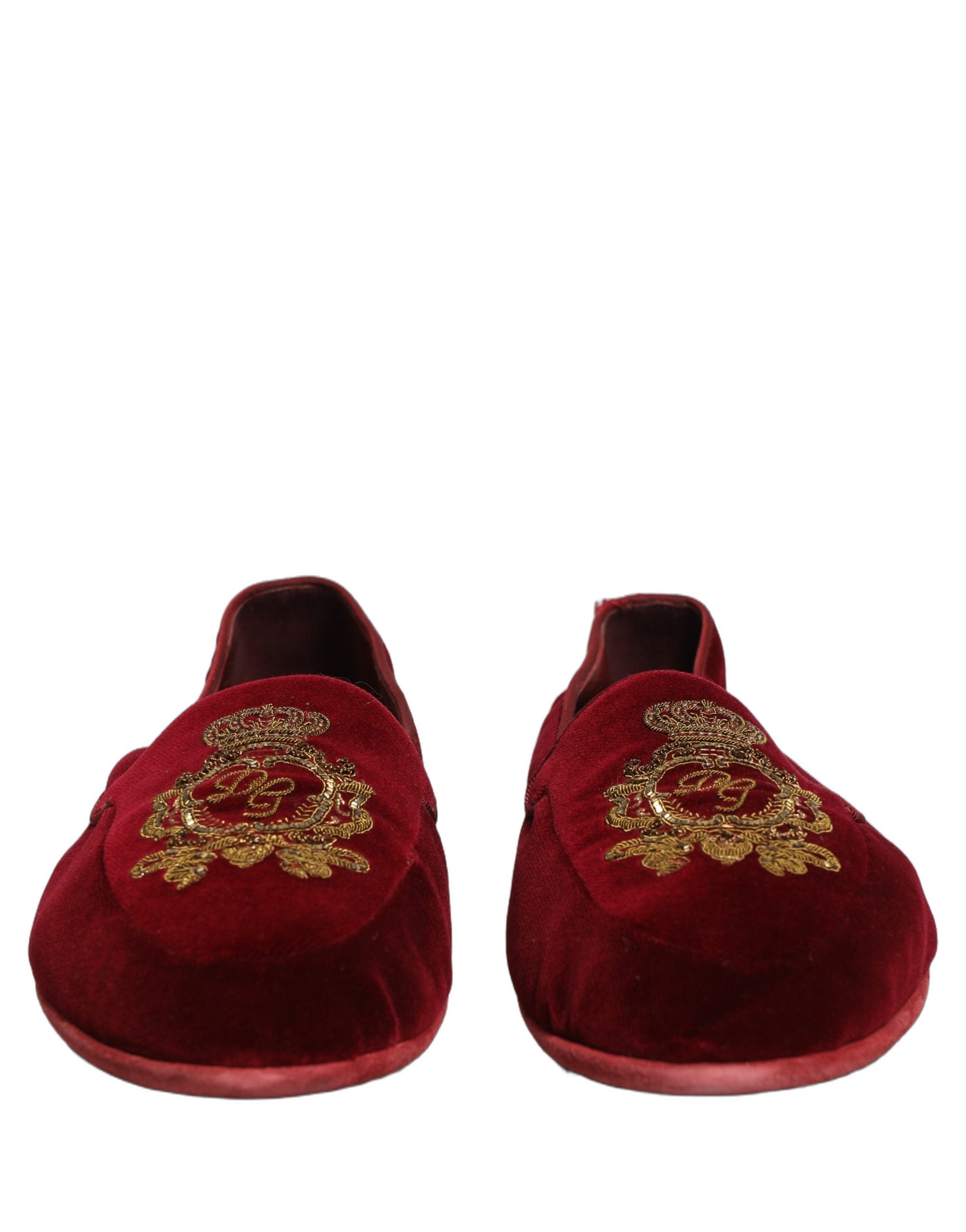 Dolce & Gabbana Burgunderrote Samt-Loafer mit Kronenstickerei