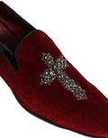 Dolce & Gabbana Bordeauxrote Wildleder-Slipper mit Kreuz-Applikation