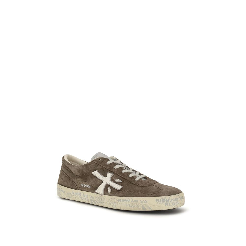 Premiata Braune Kalbsleder Bos Taurus Low Top Sneaker