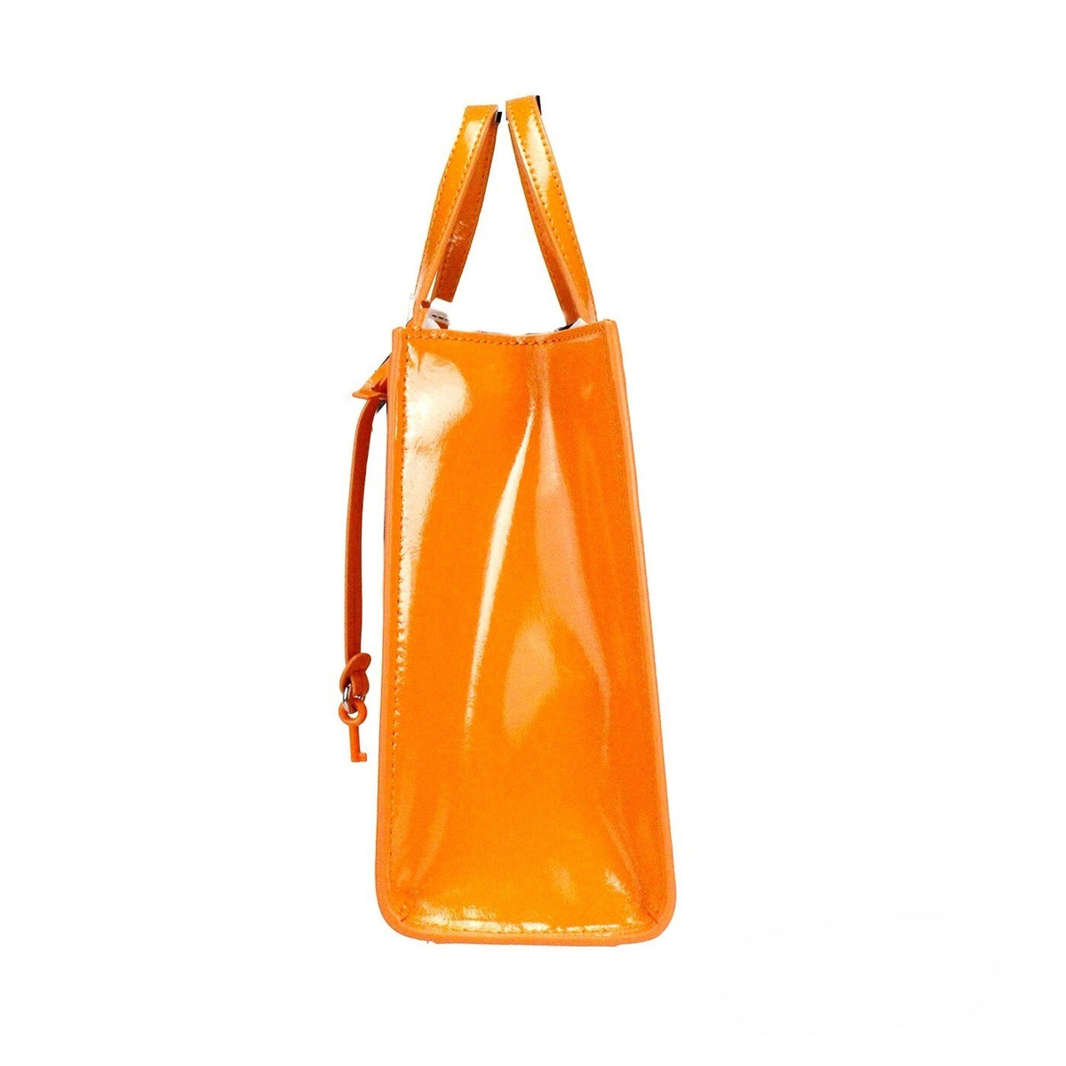 Marc Jacobs Mini Grind Tasche aus gebranntem Lackleder mit Crossbody-Gurt