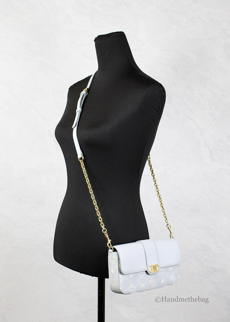 MCM Kleine Mode Travia Umhängetasche aus genarbtem Visetos-Leder, als Crossbody und Clutch tragbar