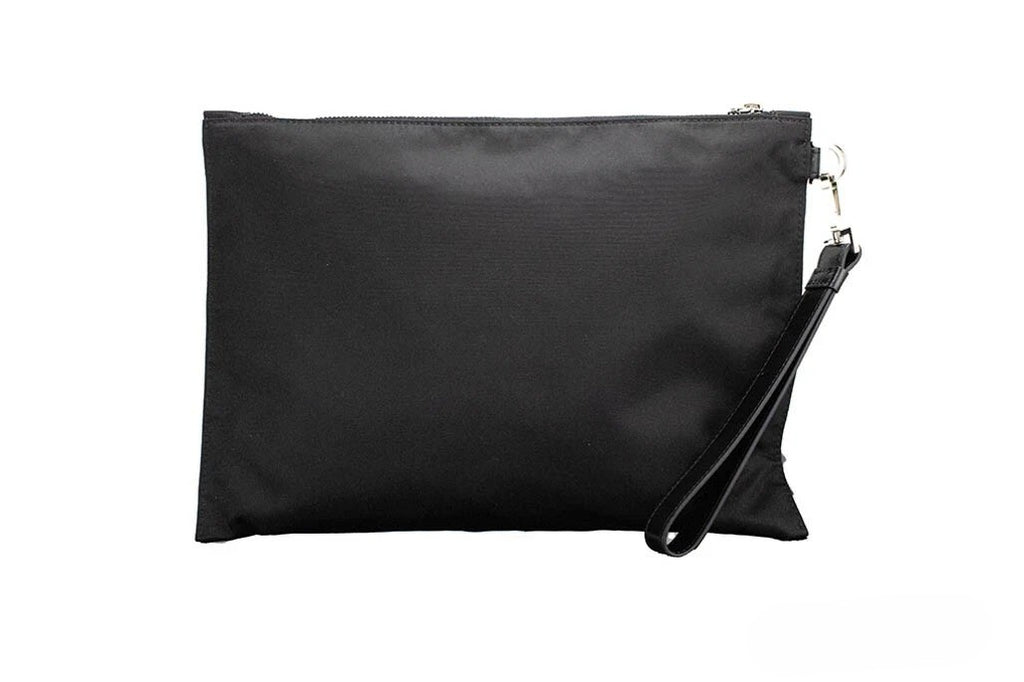 Versace Große schwarze Nylon-Pochette mit Medusa-Motiv, als Clutch und Handgelenktasche tragbar