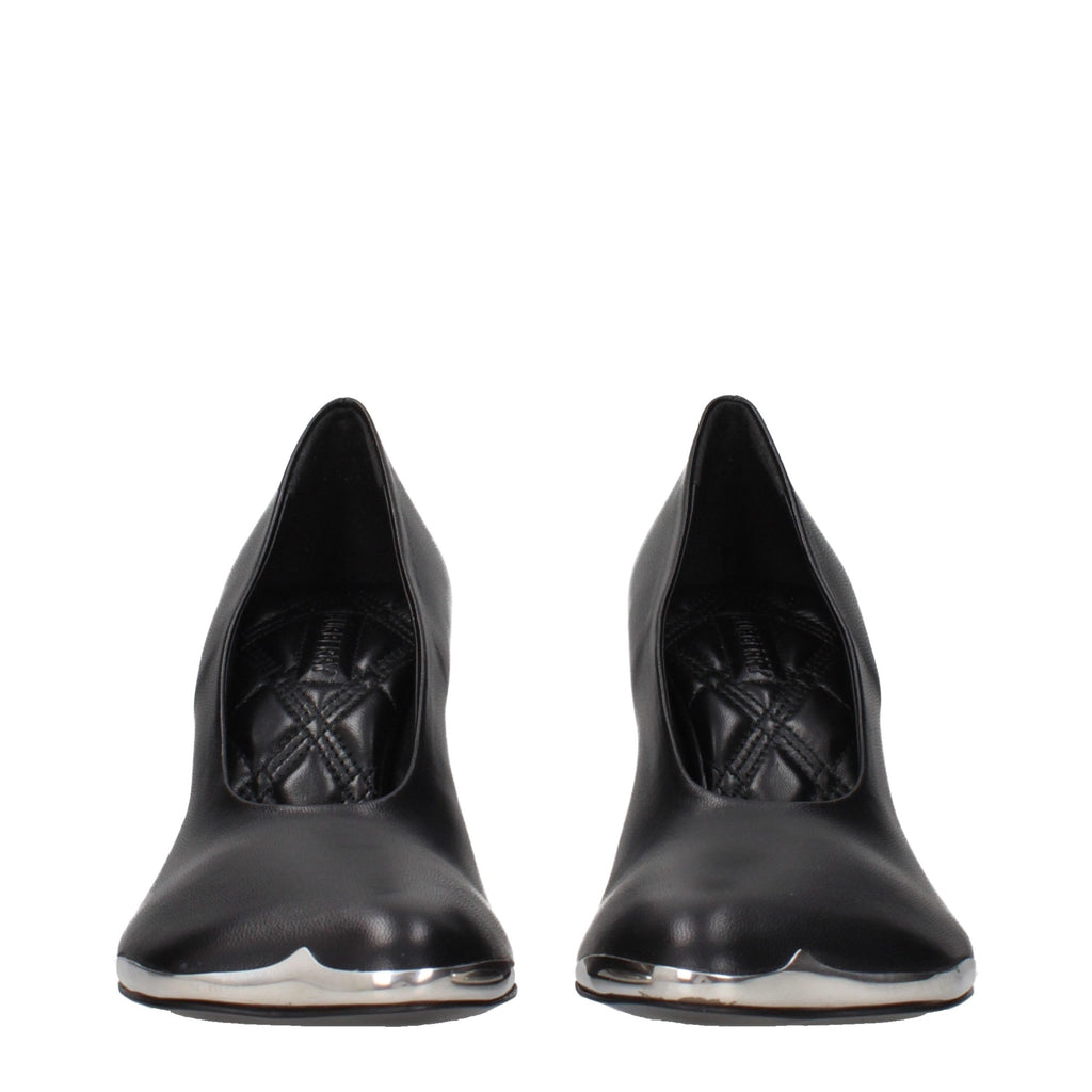 Burberry Schwarze Leder Pumps mit hohem Absatz