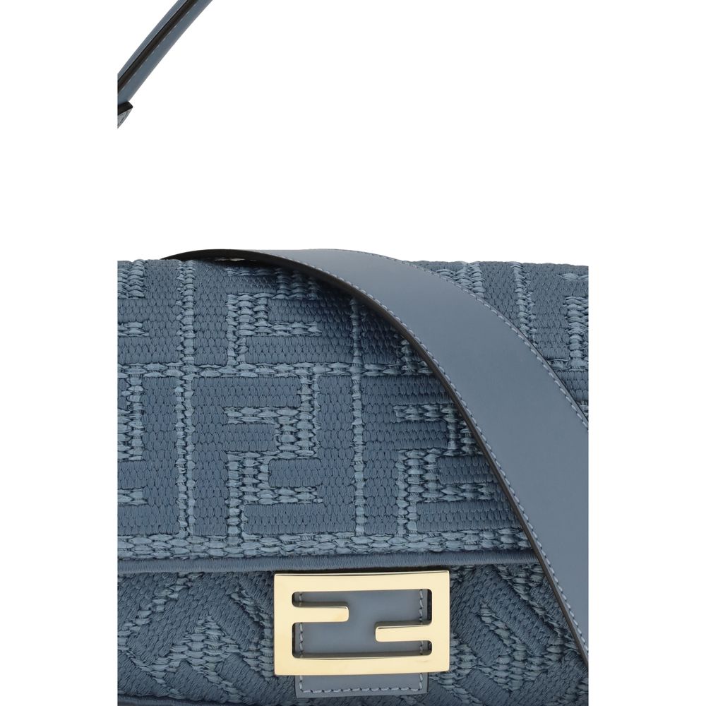 Fendi Blaue Raffia-Umhängetasche