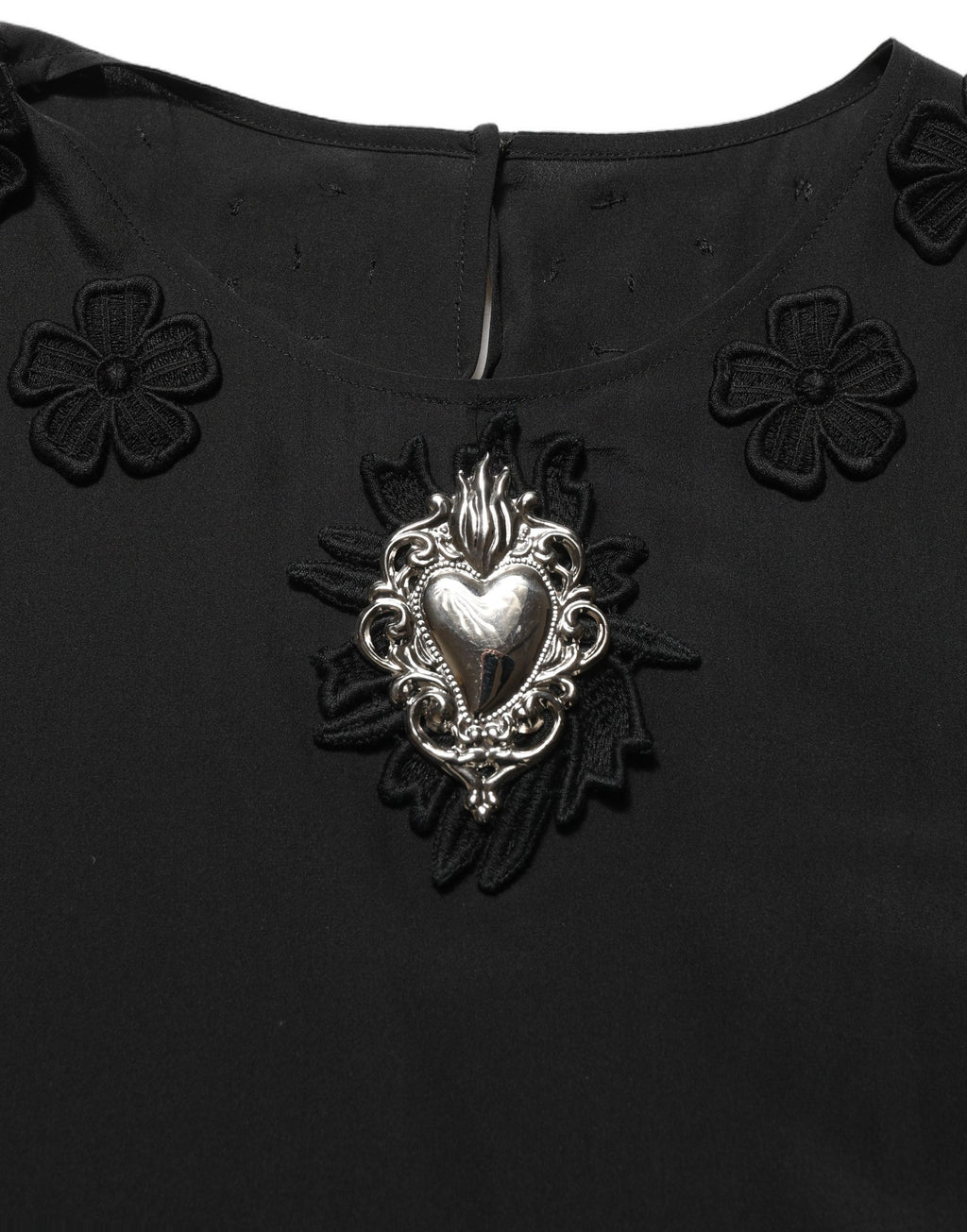 Dolce & Gabbana Schwarze Seidenbluse mit Herz-Applikation und Blumenmuster